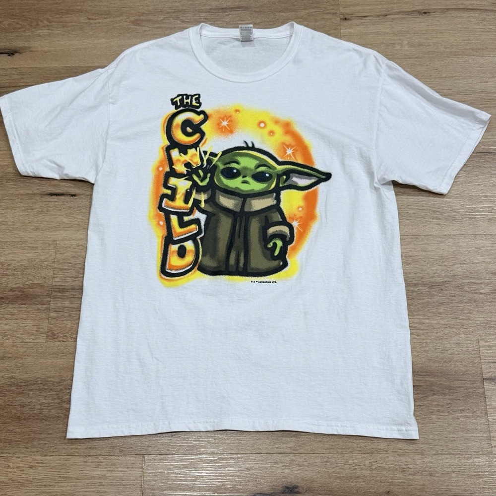 Gildan Heavy Cotton G500 Star Wars Grogu Graphic Tee White Men's L Tagless
